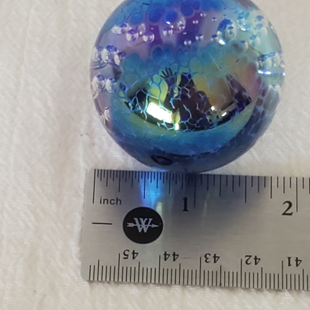 Art Glass Paperweight Controlled Bubbles Iridescent - Picture 6 of 7